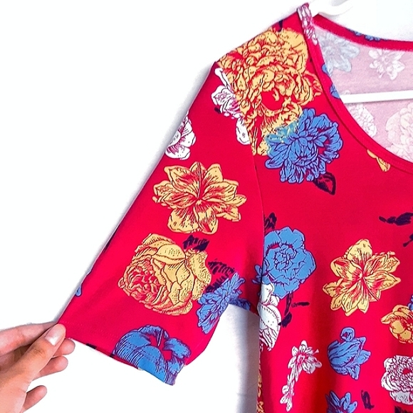 NWT LULAROE Perfect-T Floral Side Split Hem Tunic Top Size XXS / Medium - Picture 3 of 9